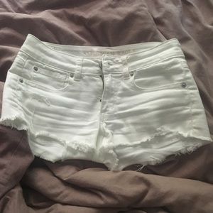 American Eagle White Shorts!